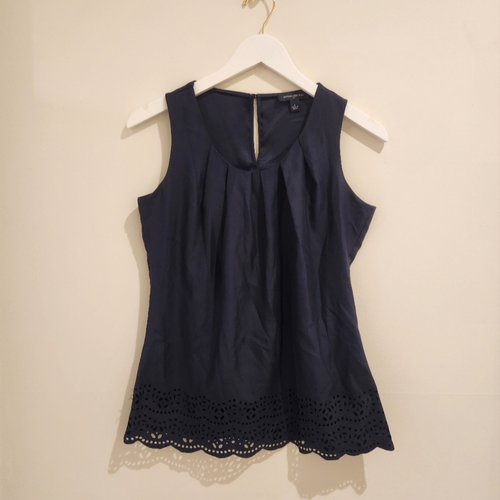Banana Republic | Navy Blue Eyelet Sleeveless Shirt | Small